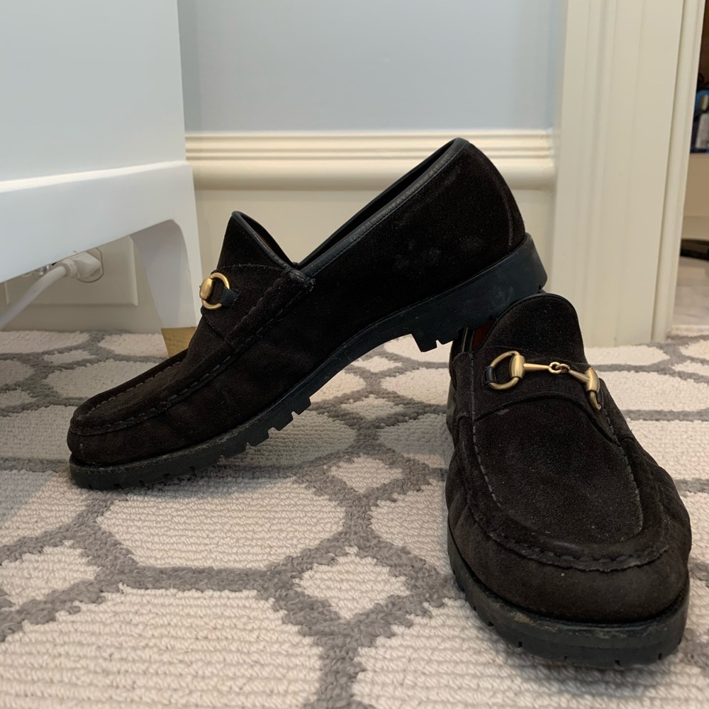 Vintage Gucci brown suede loafers